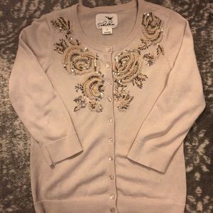 Beige cardigan w/pretty beading